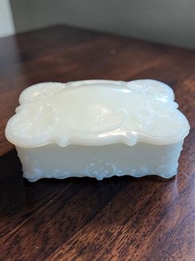 Vintage Milk Glass Trinket Box